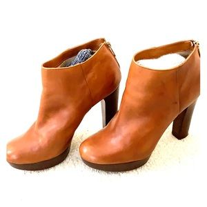 Michael Kors size 9 Booties!